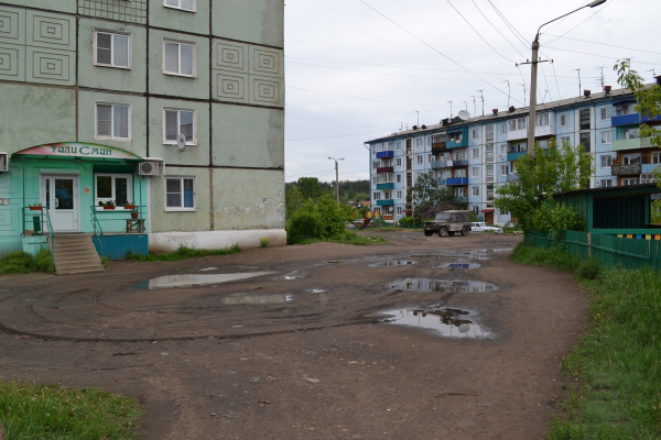 Активисты ОНФ держат на контроле благоустройство дворовых территорий в Тулуне