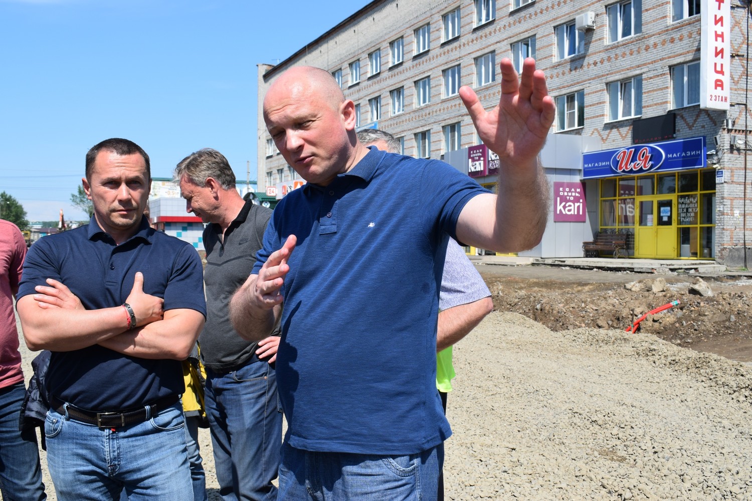 Заместитель министра строительства и ЖКХ РФ Дмитрий Волков отметил позитивные сдвиги в восстановлении Тулуна