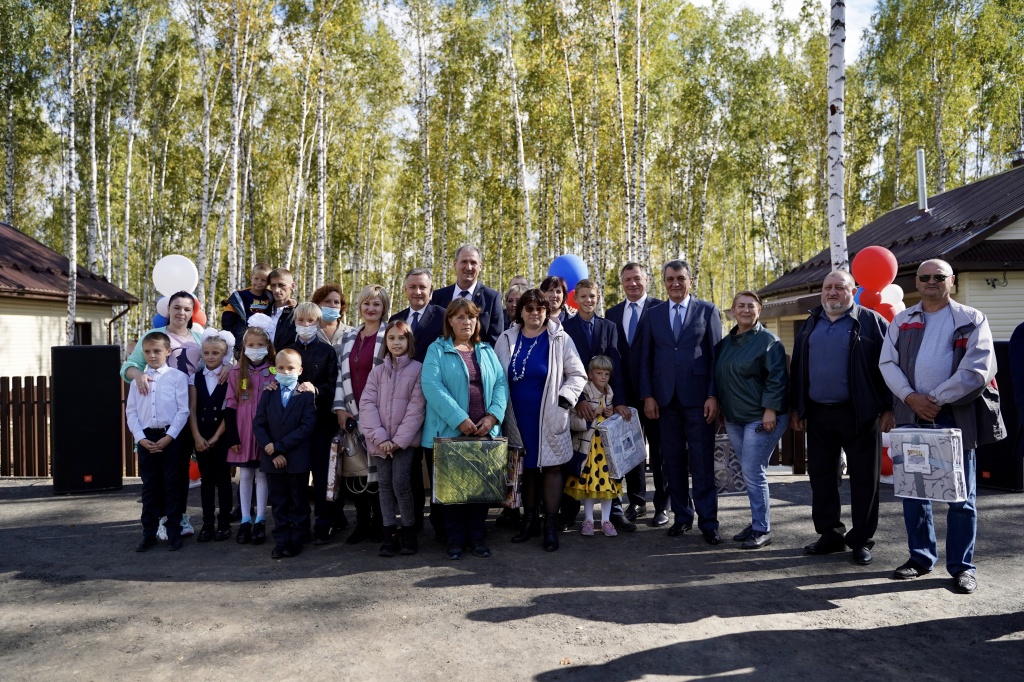 Жители Тулуна, пострадавшие от грунтовых вод, получили ключи от новых домов
