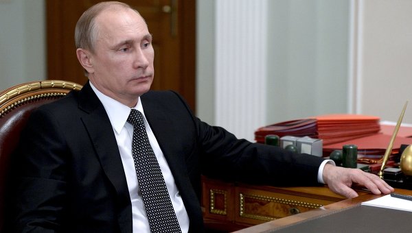 Путин подписал закон, изменяющий порядок избрания глав регионов