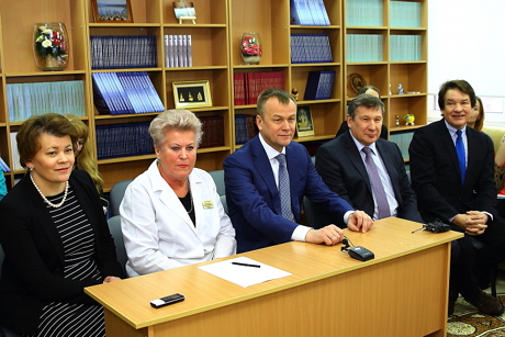 Пациентов иркутского онкодиспансера будут консультировать зарубежные врачи