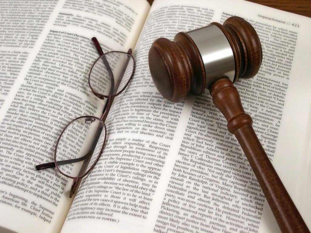 Омбудсмены смогут защищать законные права граждан в суде
